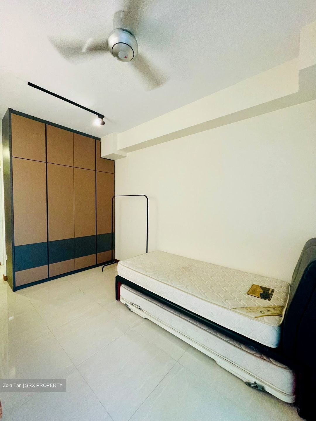 1 Canberra (D27), Condominium #591443601